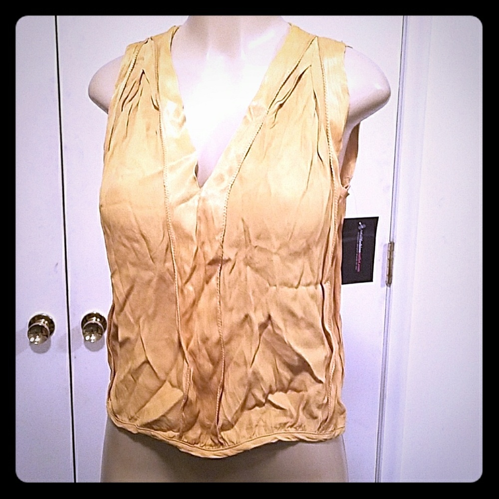 STUDIO M SLEEVELESS TOP